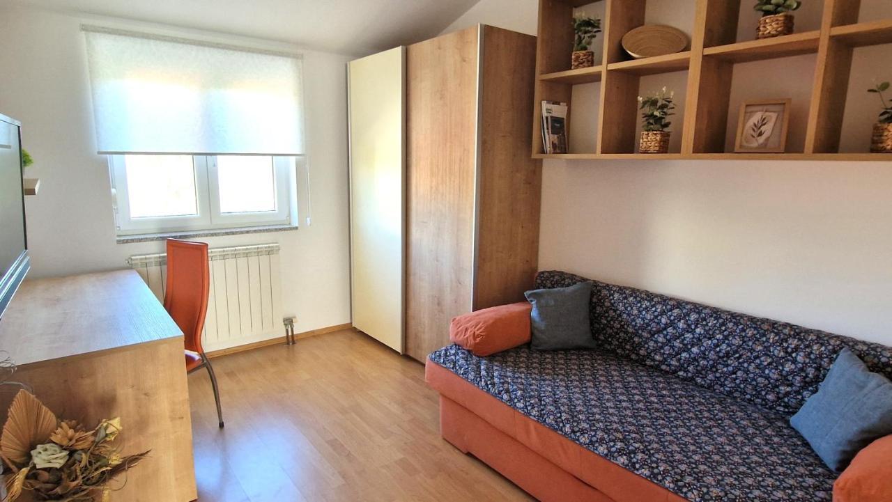 Apartments Ana & Ivan Krk Town Luaran gambar