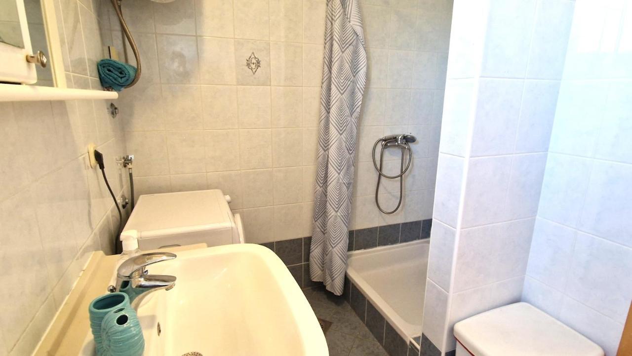 Apartments Ana & Ivan Krk Town Luaran gambar