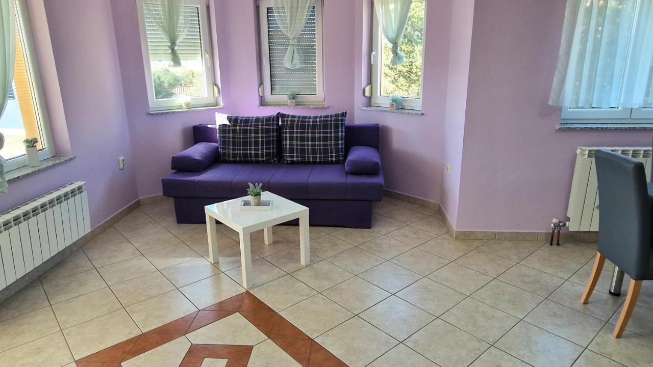 Apartments Ana & Ivan Krk Town Luaran gambar
